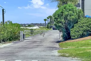 1440 Paradise Point Dr, Navarre, FL 32566 - Photo 57