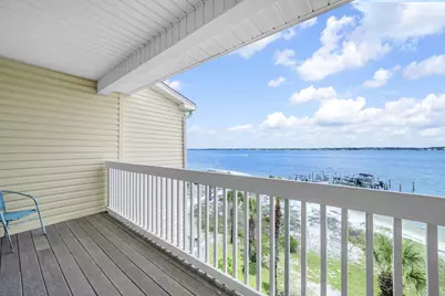 1440 Paradise Point Drive #UNIT 4, Navarre, FL 32566 - Photo 39