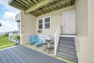 1440 Paradise Point Drive #UNIT 4, Navarre, FL 32566 - Photo 11