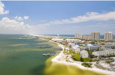 1440 Paradise Point Drive #UNIT 4, Navarre, FL 32566 - Photo 73