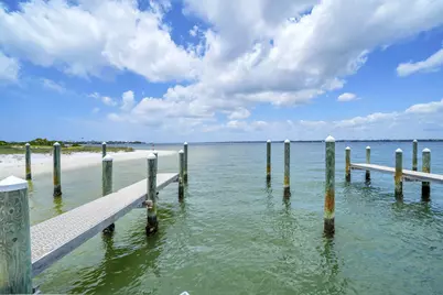 1440 Paradise Point Drive #UNIT 4, Navarre, FL 32566 - Photo 45