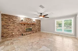 2402 Woodbine Dr, Crestview, FL 32536 - Photo 13