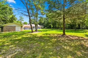 2402 Woodbine Dr, Crestview, FL 32536 - Photo 37