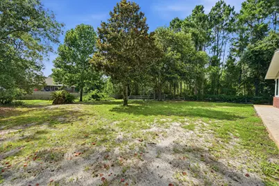 2017 Candlewood Drive, Navarre, FL 32566 - Photo 45