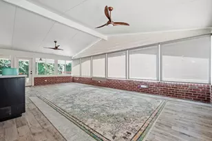 2017 Candlewood Dr, Navarre, FL 32566 - Photo 21