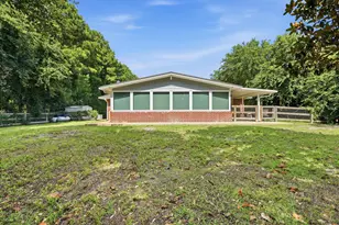 2017 Candlewood Dr, Navarre, FL 32566 - Photo 47