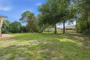 2017 Candlewood Dr, Navarre, FL 32566 - Photo 49