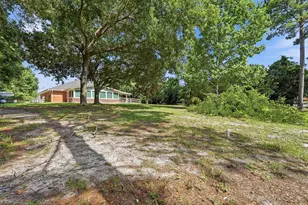 2017 Candlewood Dr, Navarre, FL 32566 - Photo 43