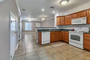 1840 Shay-Lin Ct, Niceville, FL 32578 - Photo 9