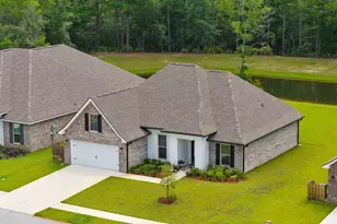 132 E Tweet St, Freeport, FL 32439 - Photo 5