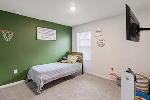 4661 Honor Guard Wy, Crestview, FL 32539 - Photo 11