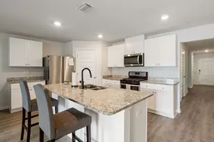 4661 Honor Guard Wy, Crestview, FL 32539 - Photo 5