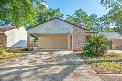 205 Bartonwood Court, Niceville, FL 32578 - Photo 1