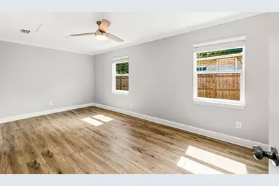 423 Green Acres Road, Fort Walton Beach, FL 32547 - Photo 11