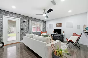 933 Washington St, Fort Walton Beach, FL 32547 - Photo 23