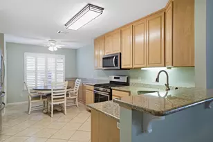 827 Fairway Lakes Dr, Niceville, FL 32578 - Photo 11