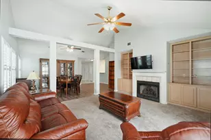 827 Fairway Lakes Dr, Niceville, FL 32578 - Photo 29