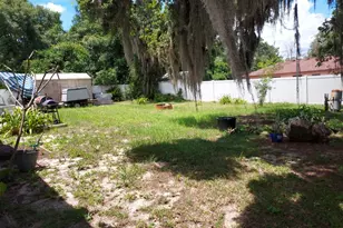 215 Oak Cir, Other, FL 00N/A - Photo 9