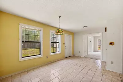 9413 Octavia Lane, Navarre, FL 32566 - Photo 15