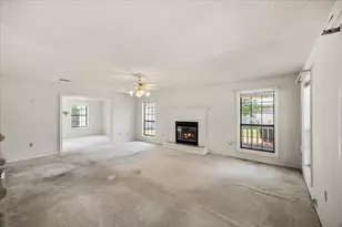 9413 Octavia Ln, Navarre, FL 32566 - Photo 5