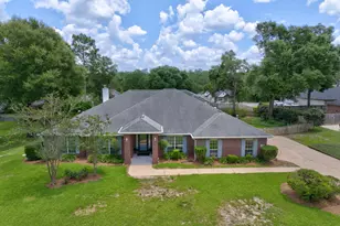 5863 Hunting Meadows Dr, Crestview, FL 32536 - Photo 1