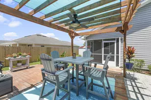 2408 Spur Ln, Gulf Breeze, FL 32563 - Photo 25