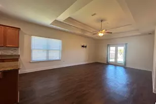 672 Teal St, Crestview, FL 32539 - Photo 7