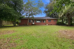 855 N Pearl St, Crestview, FL 32536 - Photo 9