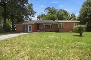 855 N Pearl St, Crestview, FL 32536 - Photo 1