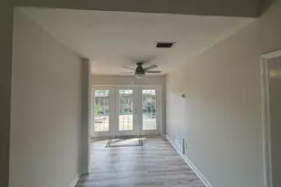 143 Edwards Cir, Valparaiso, FL 32580 - Photo 3