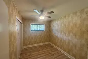 143 Edwards Cir, Valparaiso, FL 32580 - Photo 9