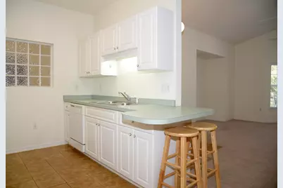1501 N Partin Drive #APT  226, Niceville, FL 32578 - Photo 7