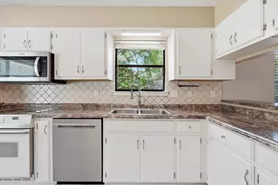 519 Matthew Street, Niceville, FL 32578 - Photo 9