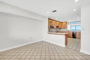 200 SW Miracle Strip Pkwy, Fort Walton Beach, FL 32548 - Photo 11