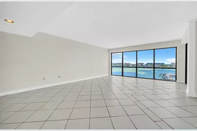 200 SW Miracle Strip Parkway #402, Fort Walton Beach, FL 32548 - Photo 5