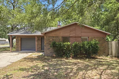 2700 Sanibel Place, Gulf Breeze, FL 32563 - Photo 1