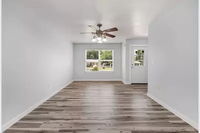 609 E Edney Avenue, Crestview, FL 32536 - Photo 9