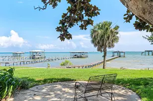 1901 Catamaran Dr, Navarre, FL 32566 - Photo 23