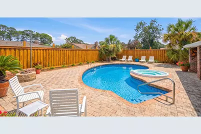 18 Pebble Beach Drive, Shalimar, FL 32579 - Photo 1