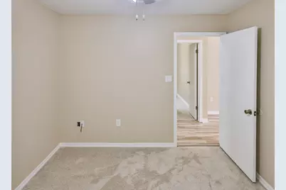 213 W Walker Circle, Crestview, FL 32539 - Photo 7