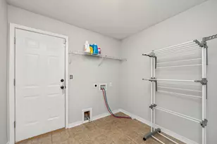 1925 Hidden Springs Dr, Baker, FL 32531 - Photo 29