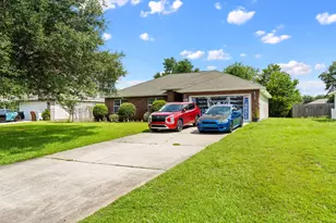 8270 Segura St, Navarre, FL 32566 - Photo 3