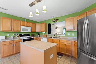 8270 Segura St, Navarre, FL 32566 - Photo 11