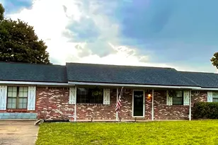 5 Lakeview Dr, Mary Esther, FL 32569 - Photo 1