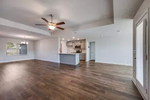 5839 Crestlake Dr, Crestview, FL 32536 - Photo 9