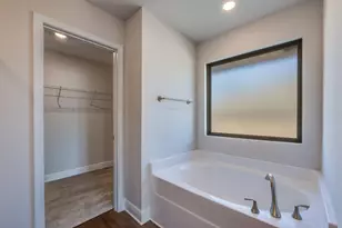 5839 Crestlake Dr, Crestview, FL 32536 - Photo 23