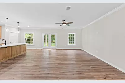 781 Bay Avenue, Defuniak Springs, FL 32435 - Photo 9