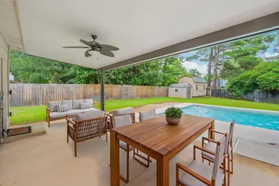 1732 Bayshore Drive, Niceville, FL 32578 - Photo 11