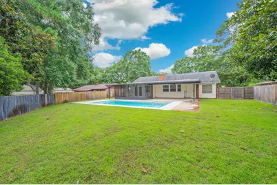 1732 Bayshore Drive, Niceville, FL 32578 - Photo 3