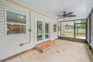 1732 Bayshore Dr, Niceville, FL 32578 - Photo 35